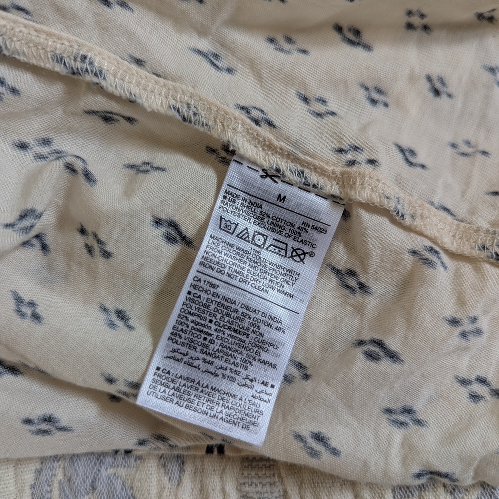 Old Navy Cream Maxi Dress - Picture 6 of 6